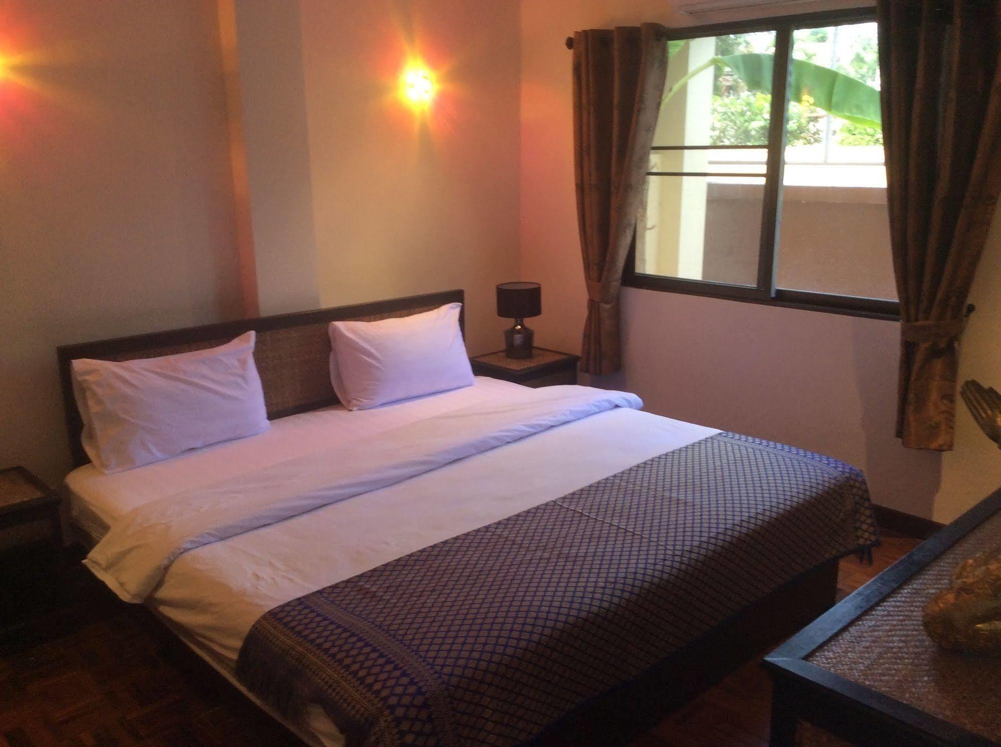 Cocco Resort Pattaya Exteriör bild