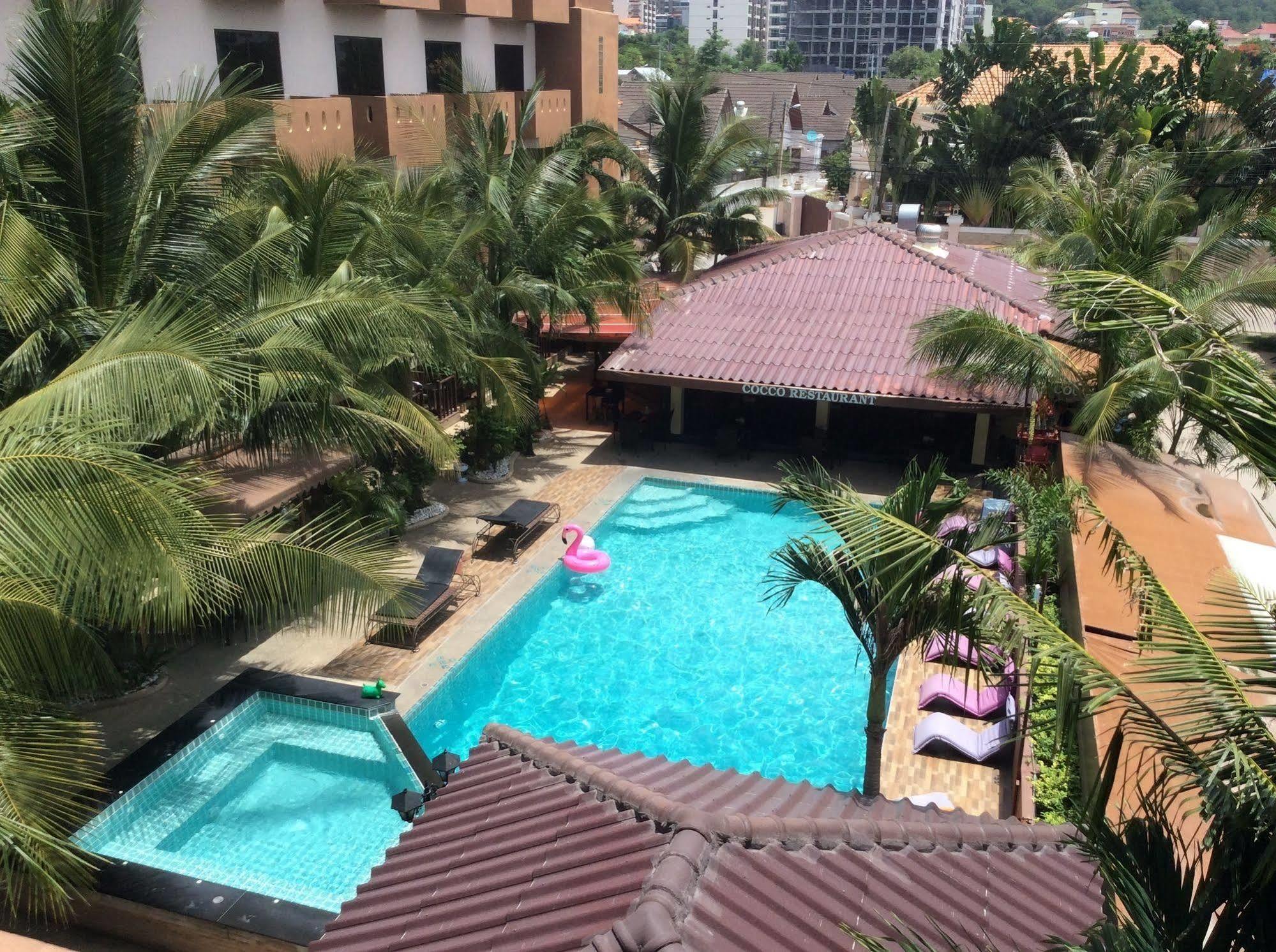 Cocco Resort Pattaya Exteriör bild
